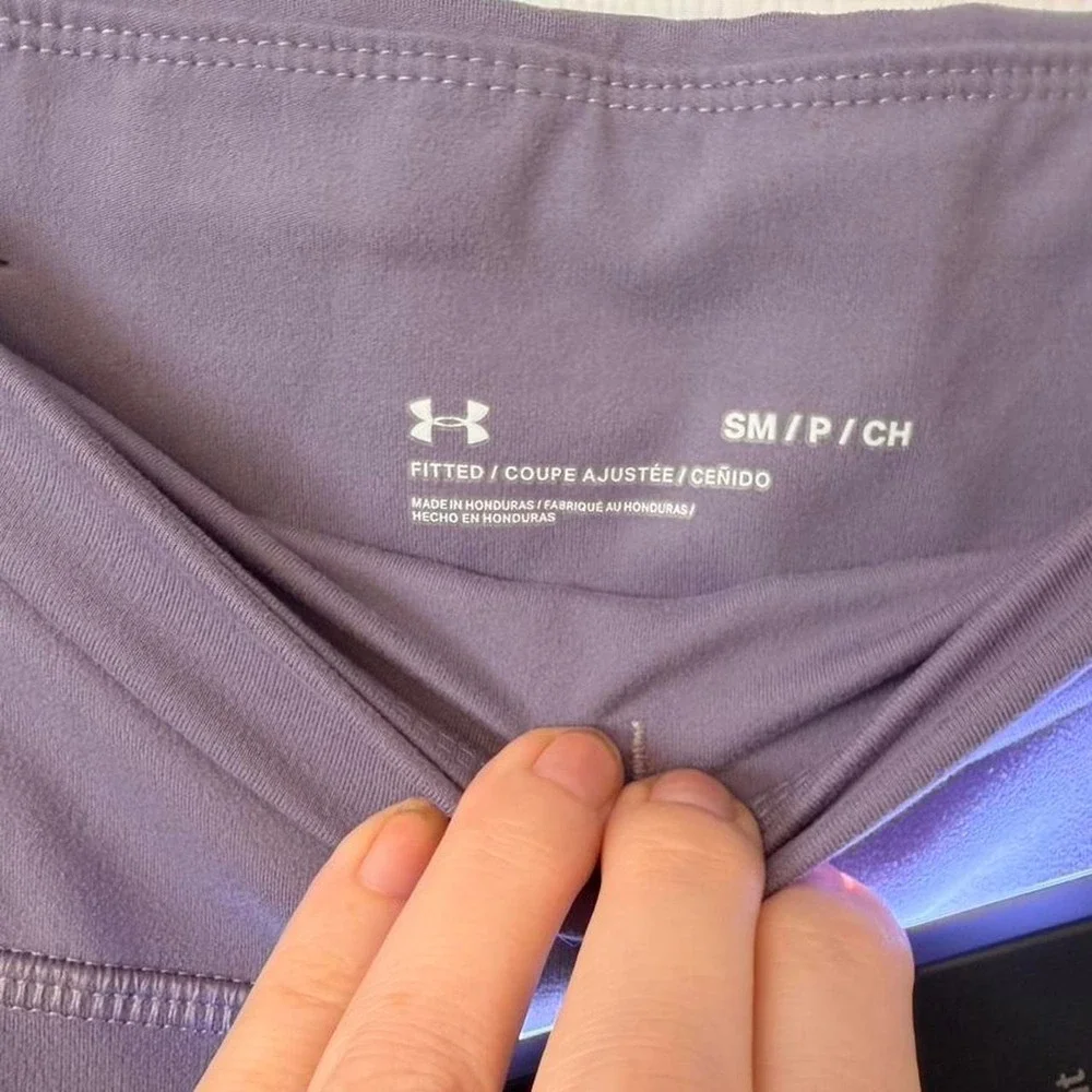 Under Armour purple leggings with pockets Size S